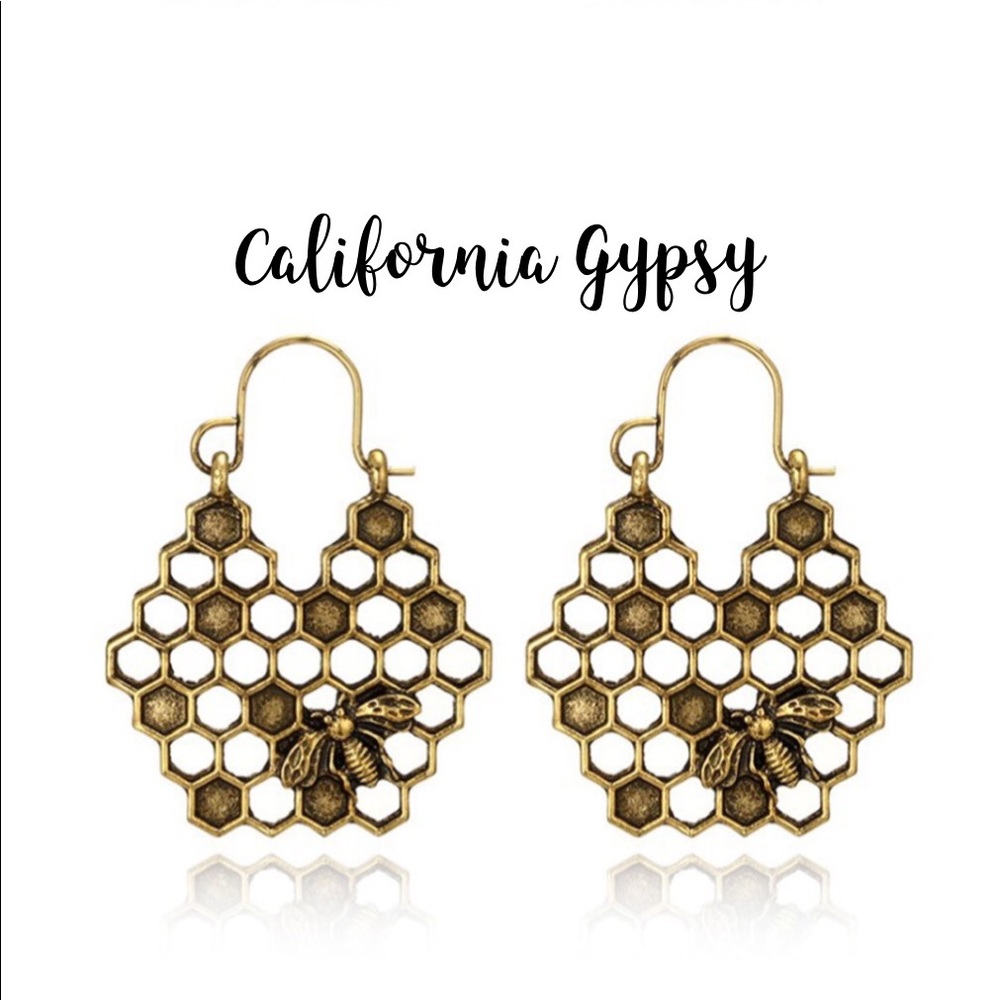 Bumble bee 🐝 Honey comb 🍯 earrings - Picture 5 of 6